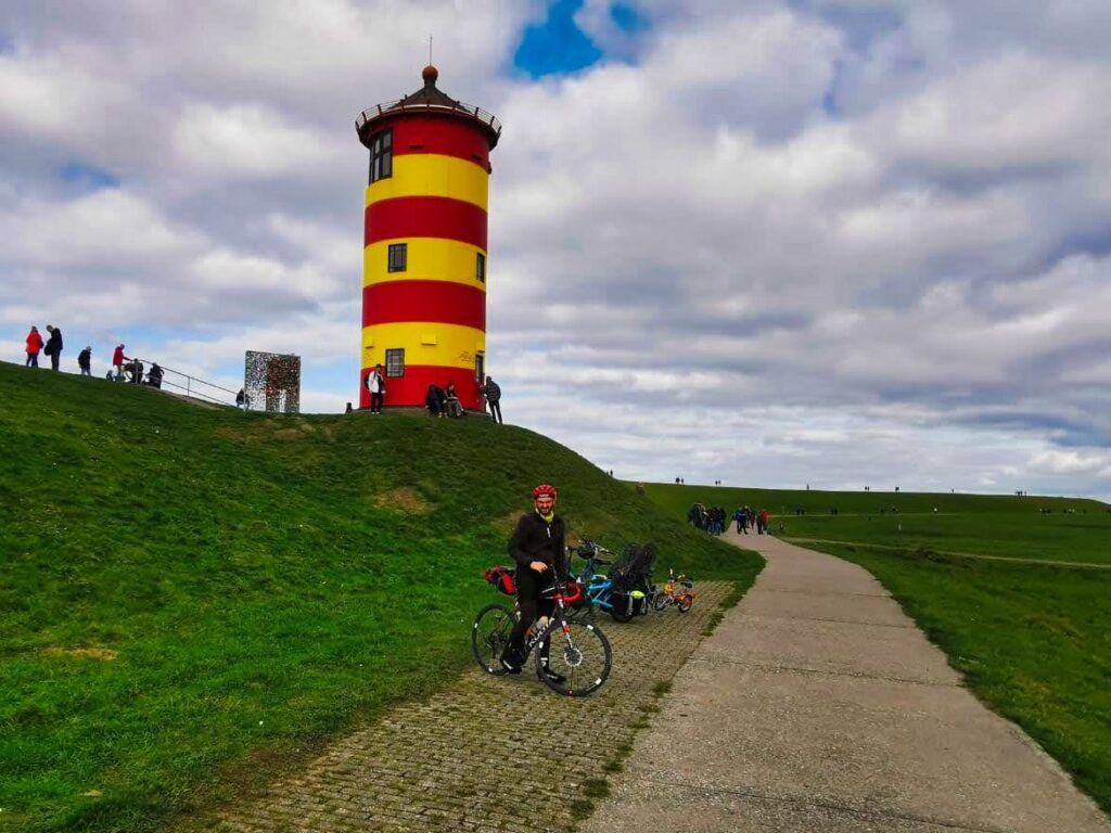 Ich am Pilsumer Leuchtturm