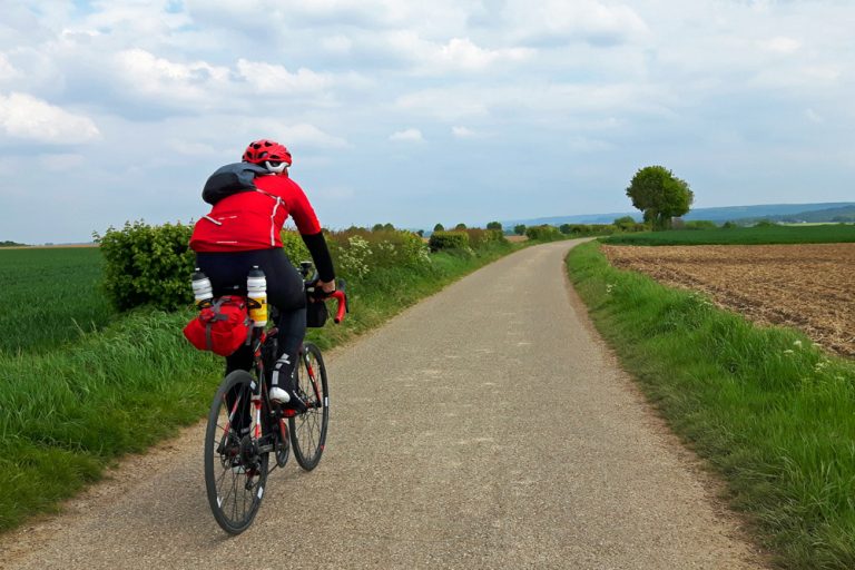 Ich auf einem niederländischen Feldweg