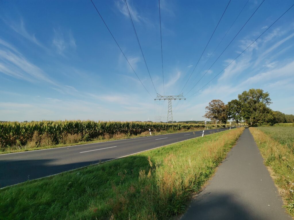 Irgendeine Landstraße in Brandenburg