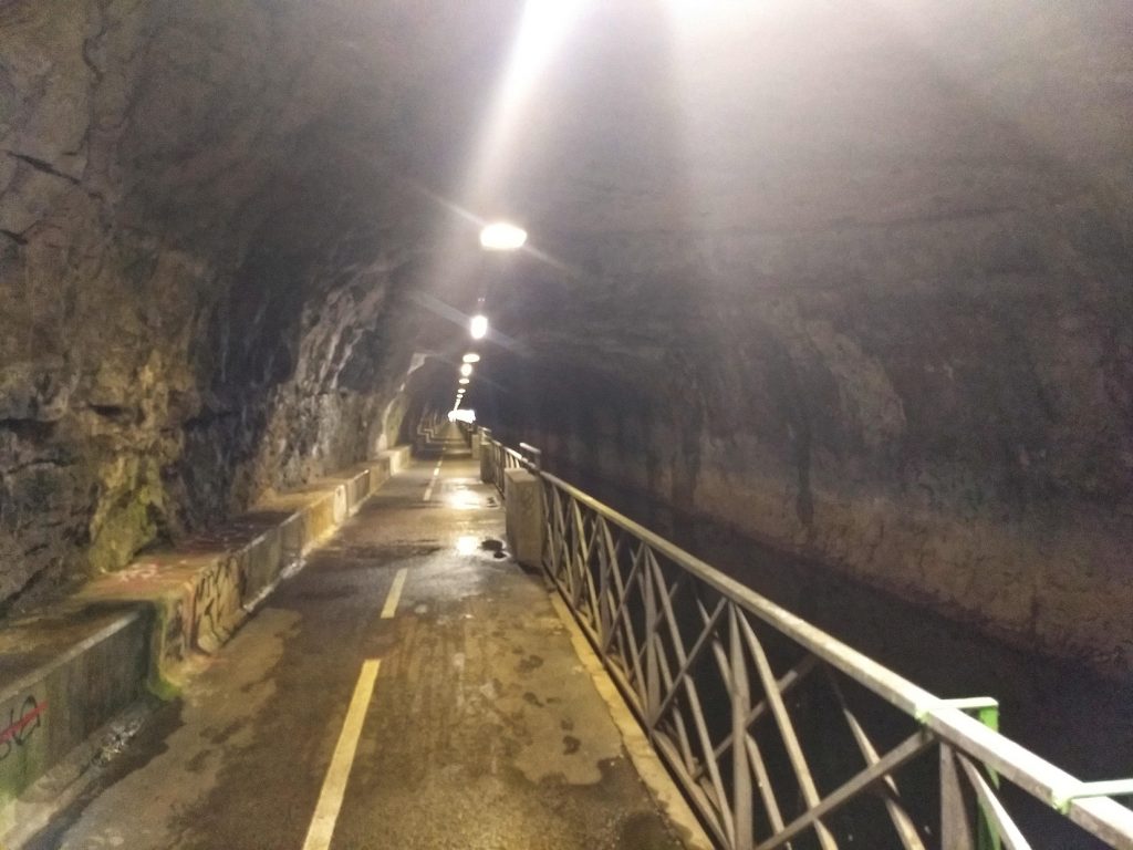 Tunnel an der Doubs